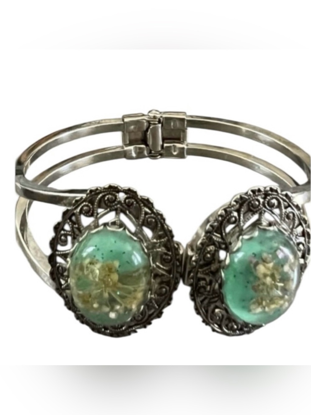 Silver tone women’s costume Boho cuff bracelet with jade colored stones